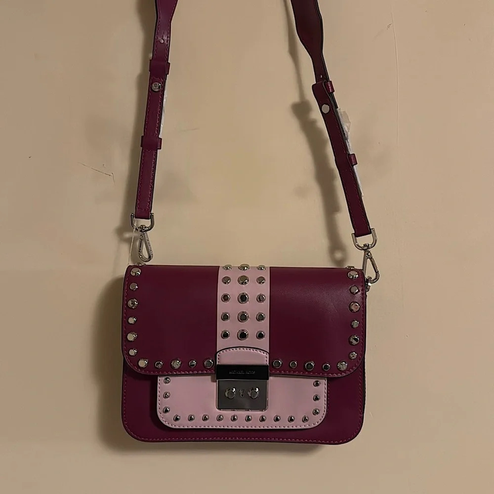 Michael Kors Woman MEDIUM LEATHER SHOULDER BAG